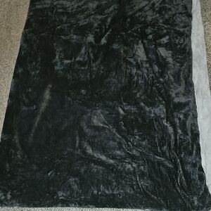 UGG Black and Gray Plush Blanket Set Full Queen